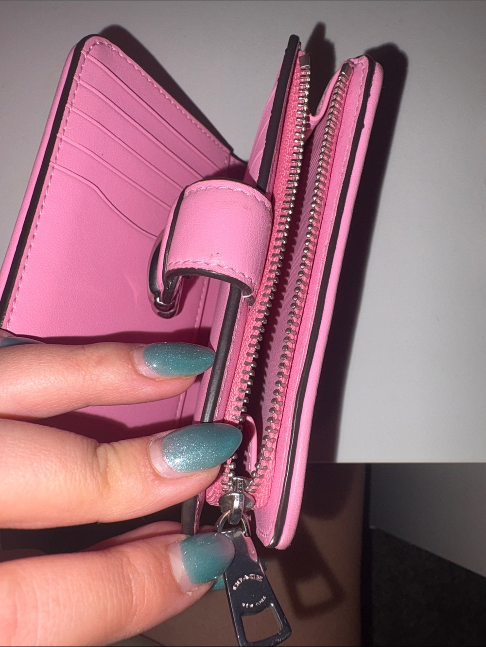 Coach Pink Leather Wallet with Silver C logo - Picture 4 of 8
